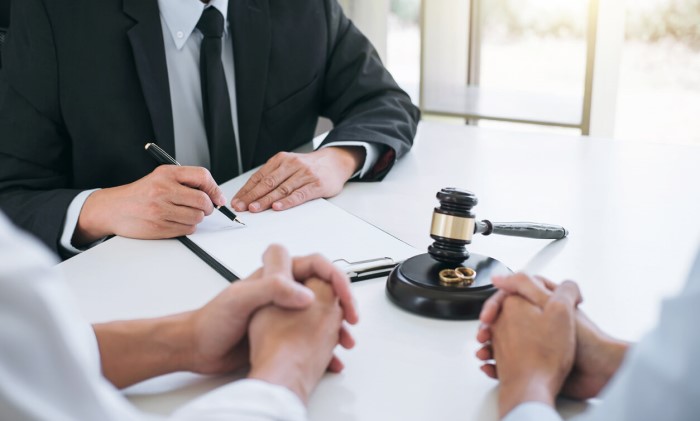 How Do I Hire a Good Divorce Attorney?